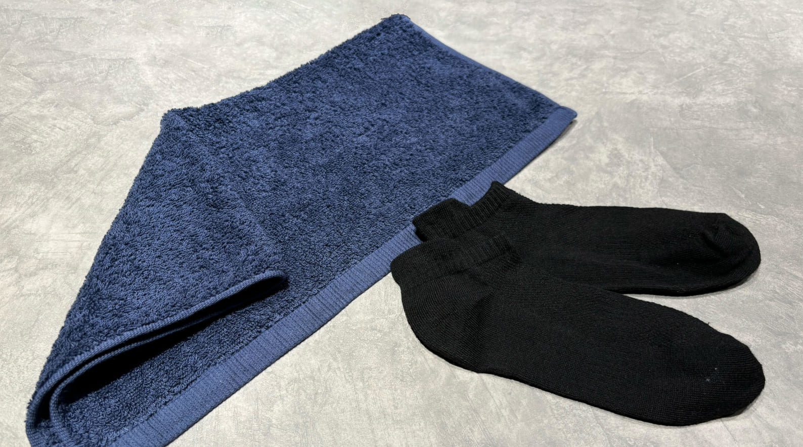 写真:タオルとソックス